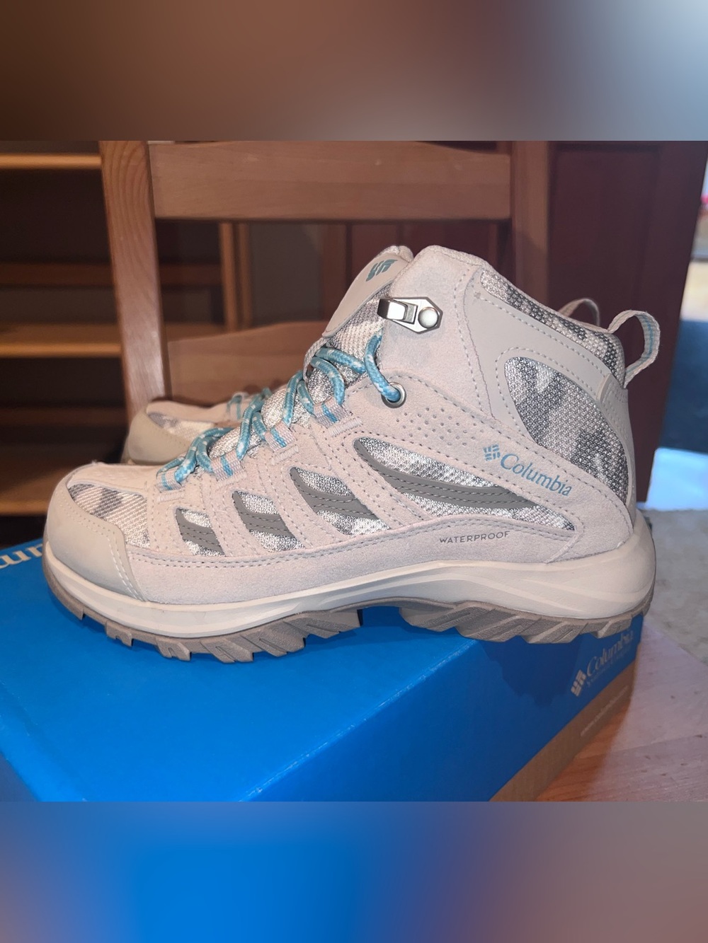 Columbia Light Gray Hiking Shoes with Blue Lace Accents - Picture 2 of 6